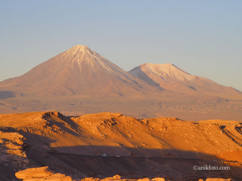 coucher de soleil sur le Licancabur - Atacama - Chili